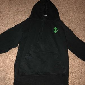 Black alien sweatshirt